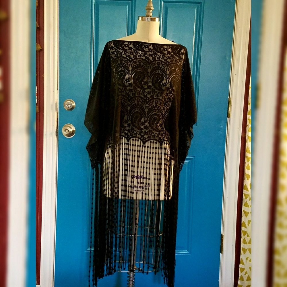 Fringe lace shawl top